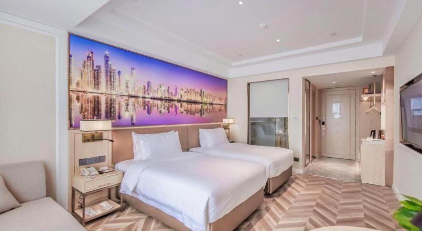 Vienna Hotel Sichuan Hejiang Yangtze River Bridge Лучжоу Экстерьер фото