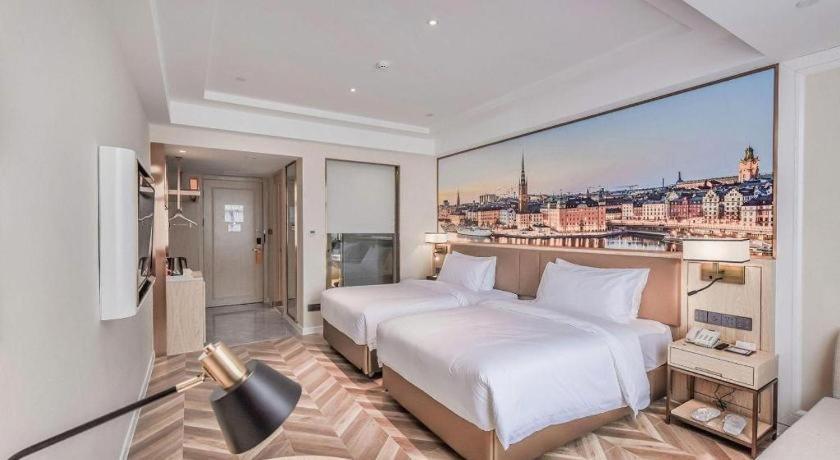 Vienna Hotel Sichuan Hejiang Yangtze River Bridge Лучжоу Экстерьер фото